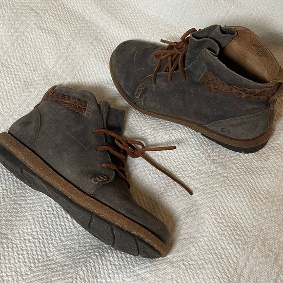 Born Dark Gray Lace Up Casual Ankle Boots Womens size 9.5 - F32517 - Picture 3 of 7